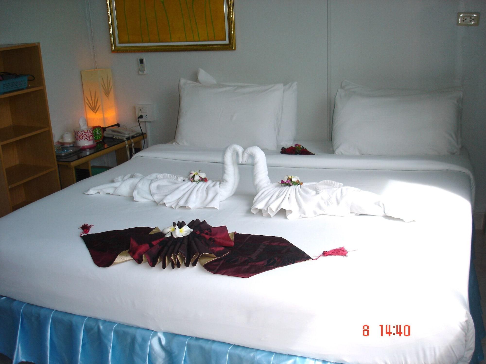 Lamai Apartment Patong Buitenkant foto