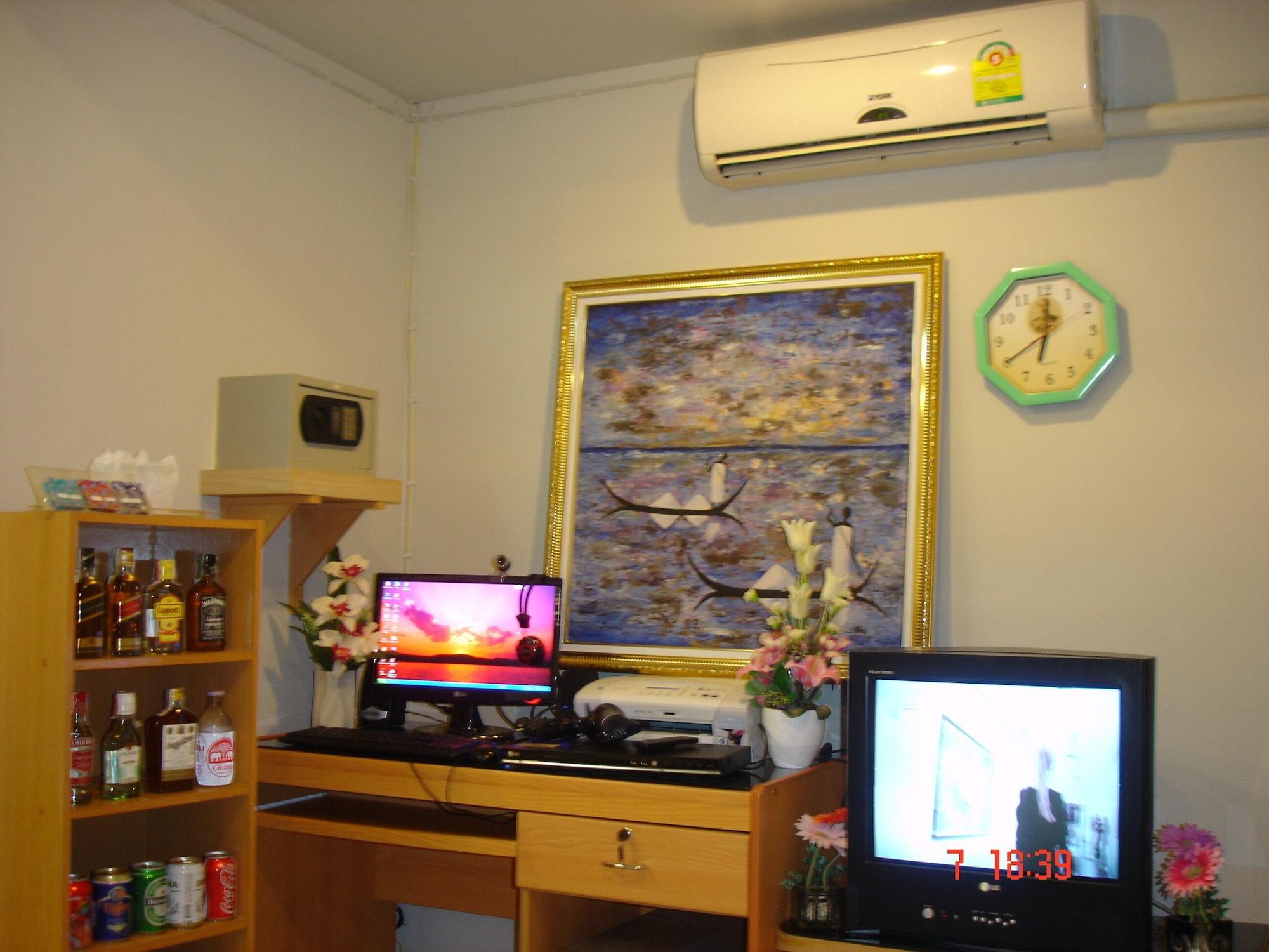 Lamai Apartment Patong Buitenkant foto